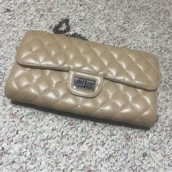 Sergio Feretti Beige Leather Quilted Crossbody Bag Womens - Picture 4 of 7